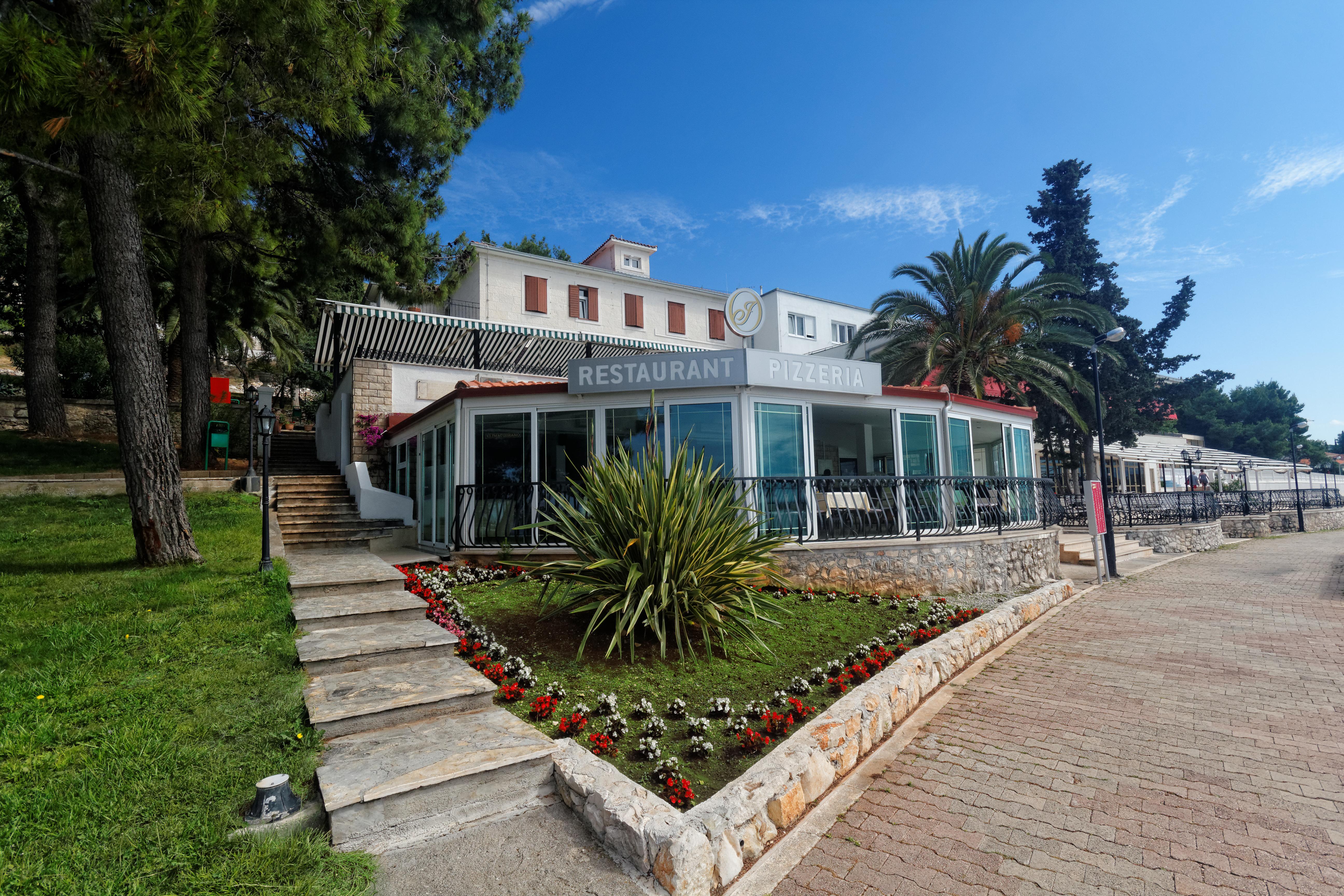 Hotel Val All Inclusive Seget Donji ภายนอก รูปภาพ