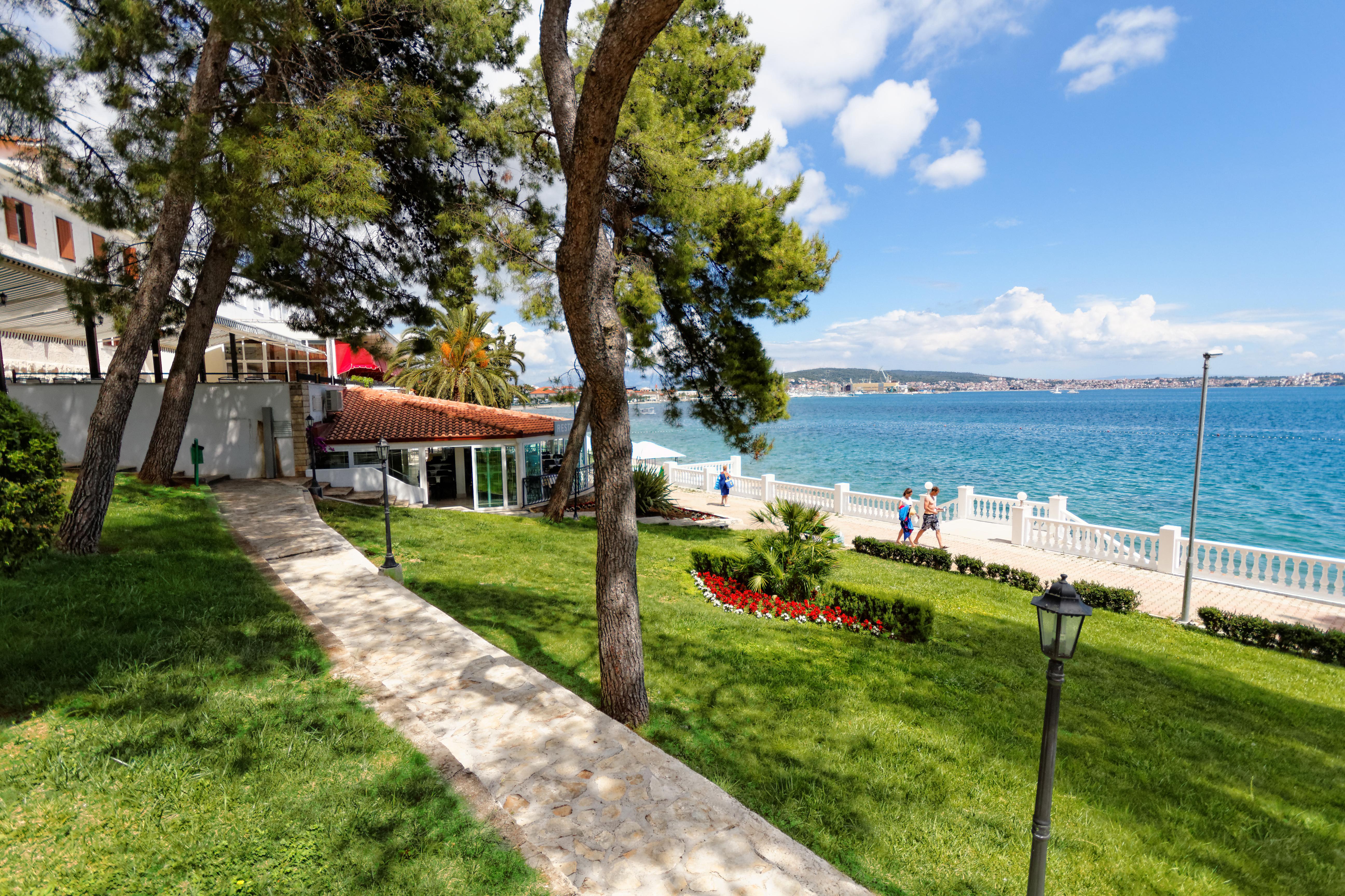 Hotel Val All Inclusive Seget Donji ภายนอก รูปภาพ