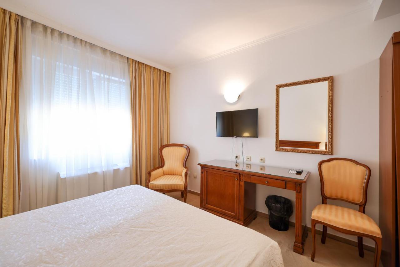 Hotel Val All Inclusive Seget Donji ภายนอก รูปภาพ
