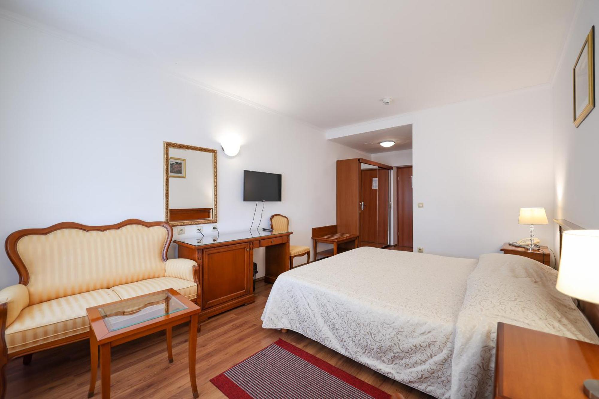 Hotel Val All Inclusive Seget Donji ภายนอก รูปภาพ